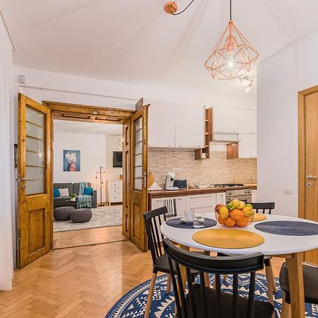 Garden Hideout - Central Apartment Braşov Dış mekan fotoğraf