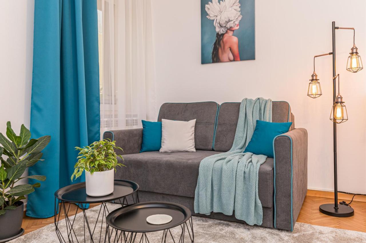 Garden Hideout - Central Apartment Braşov Dış mekan fotoğraf