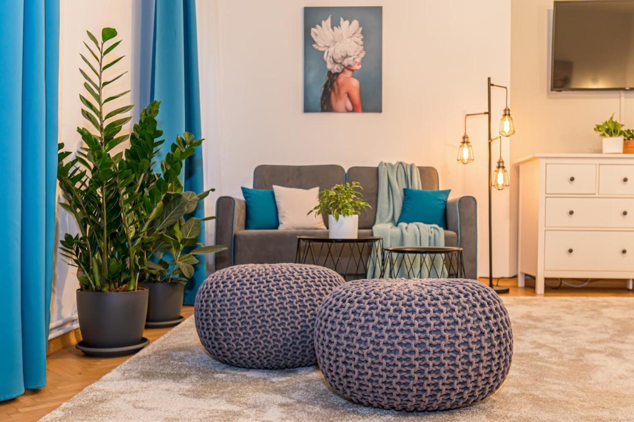 Garden Hideout - Central Apartment Braşov Dış mekan fotoğraf