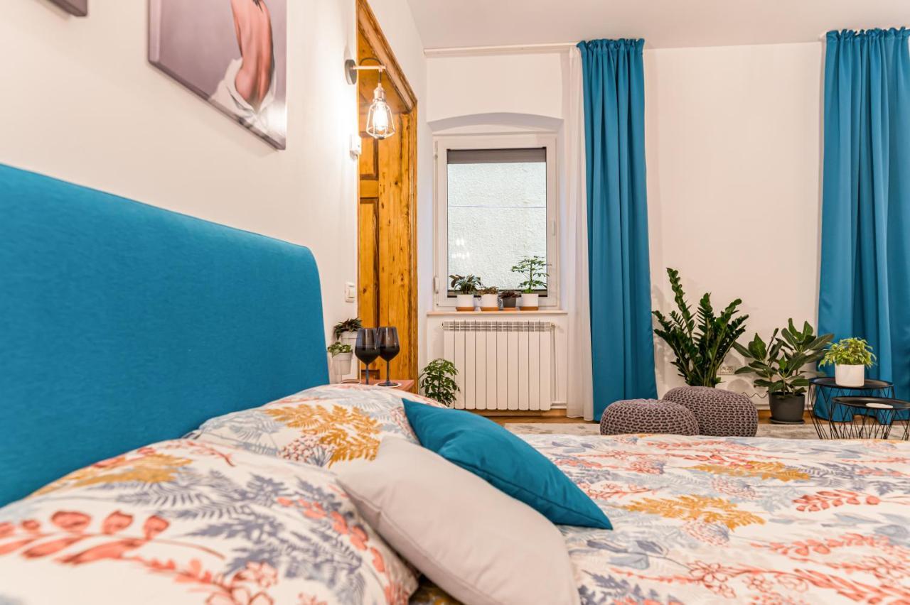 Garden Hideout - Central Apartment Braşov Dış mekan fotoğraf